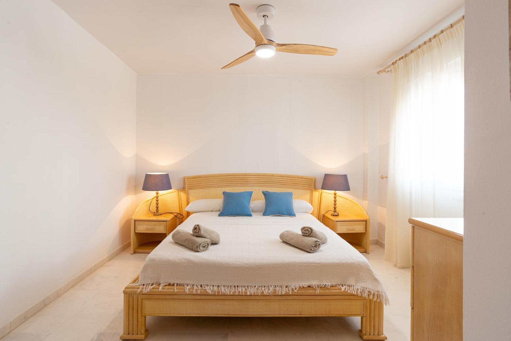 Villa Valentina - Renovated On Los Alamos Beach Torremolinos Luaran gambar