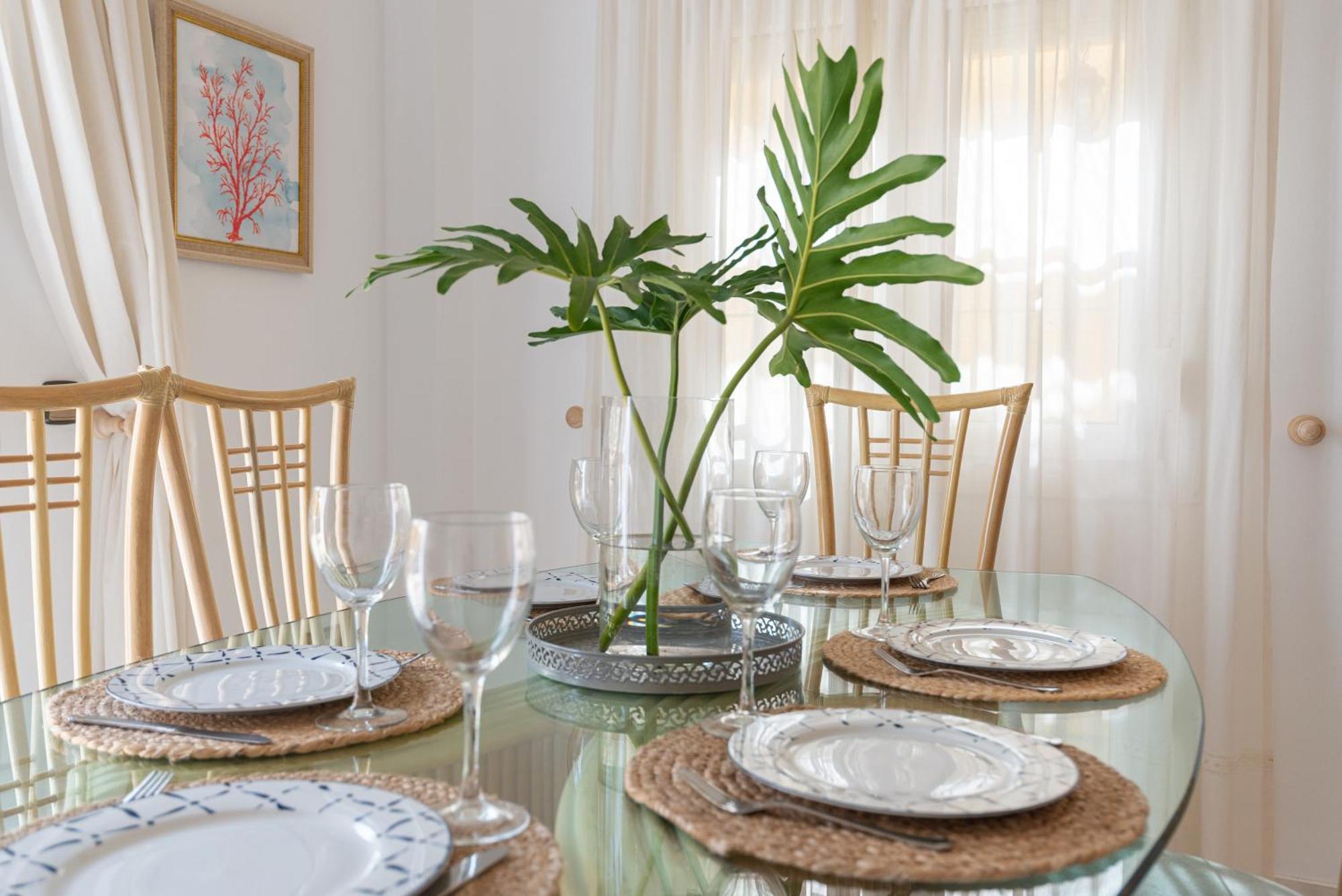 Villa Valentina - Renovated On Los Alamos Beach Torremolinos Luaran gambar